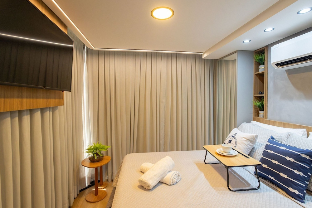 Setai Edition #206 - Waterfront by Carpediem