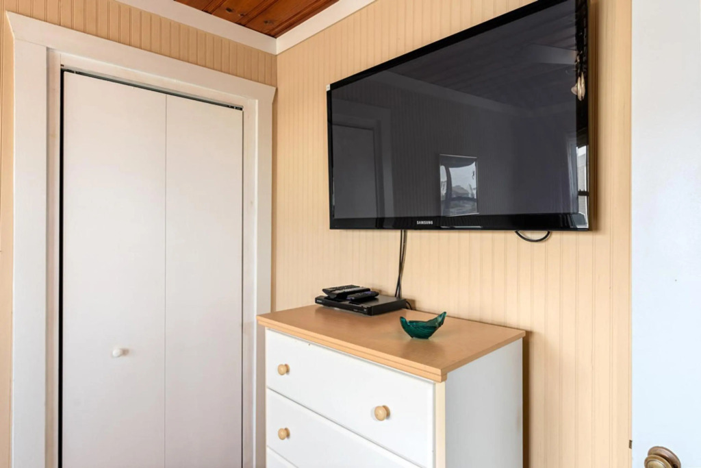 A Beach Music Paradise by Oak Island Accommodations