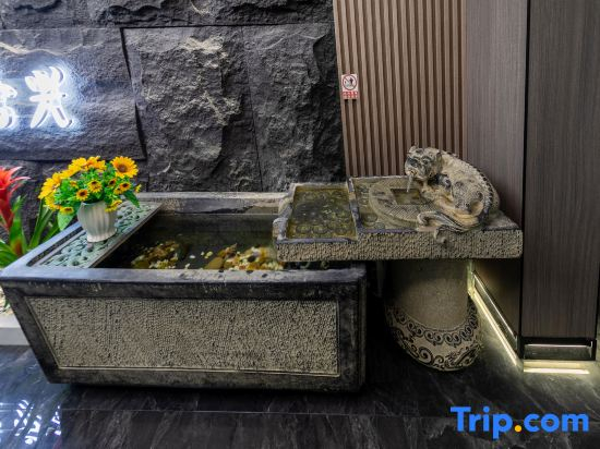 Yinshi Shiguang Homestay (Weihai Hanlefang Railway Station)