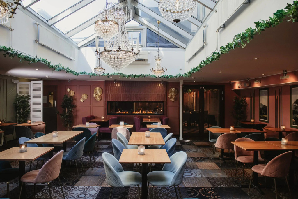 Home Hotel Drott
