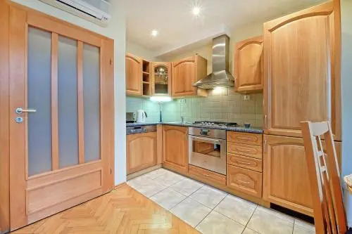 B.O.B. Apartment