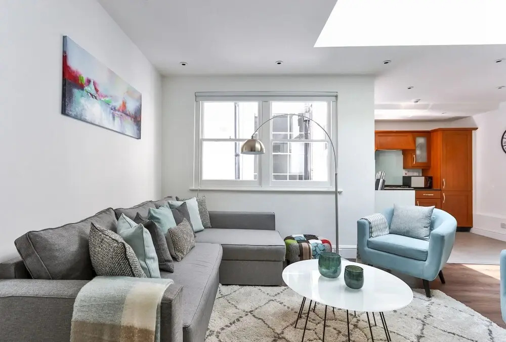 Durweston Mews