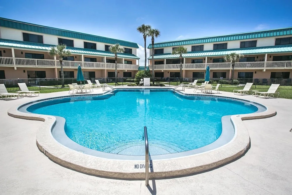 Sea Haven 522 [3/2.5] Free Activities! & Oceanfront Wifi Pool