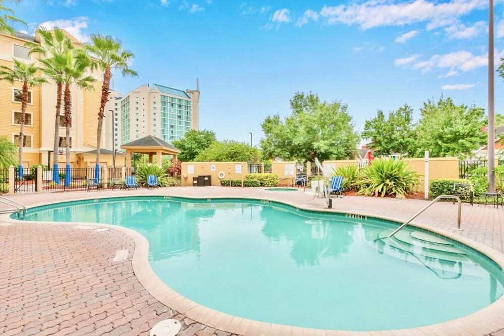 1BR w King bed - Shared Pool and Arcade Room