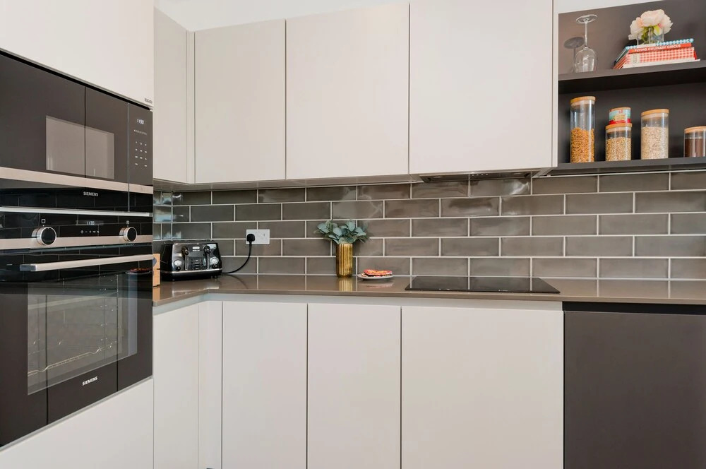 Luxury Apartment With Stunning Views Near London Bridge by Underthedoormat