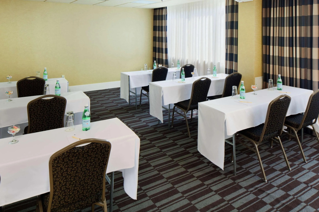 DoubleTree by Hilton Norwalk