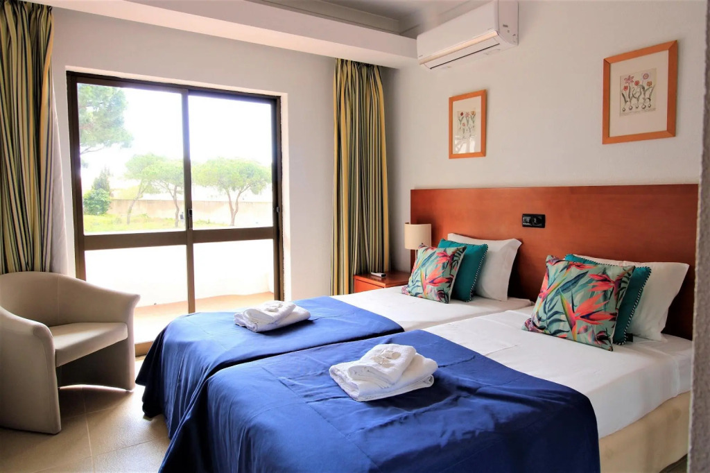 Vilamoura Cosy 3 With Pool by Homing