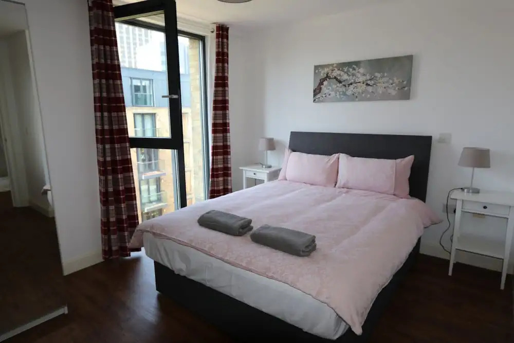 Modern One Bed City Centre Apartment in Southside