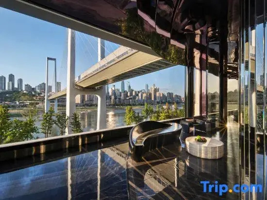 Yolo Private Soup Hot Spring Designer Hotel