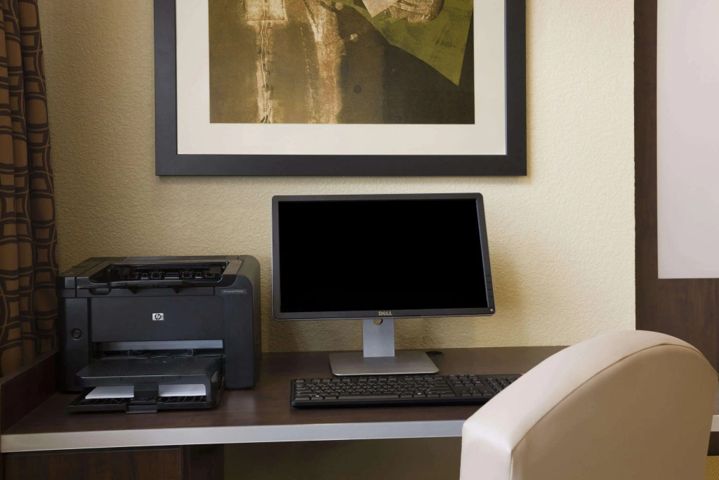 Microtel Inn & Suites by Wyndham Kenedy Karnes City