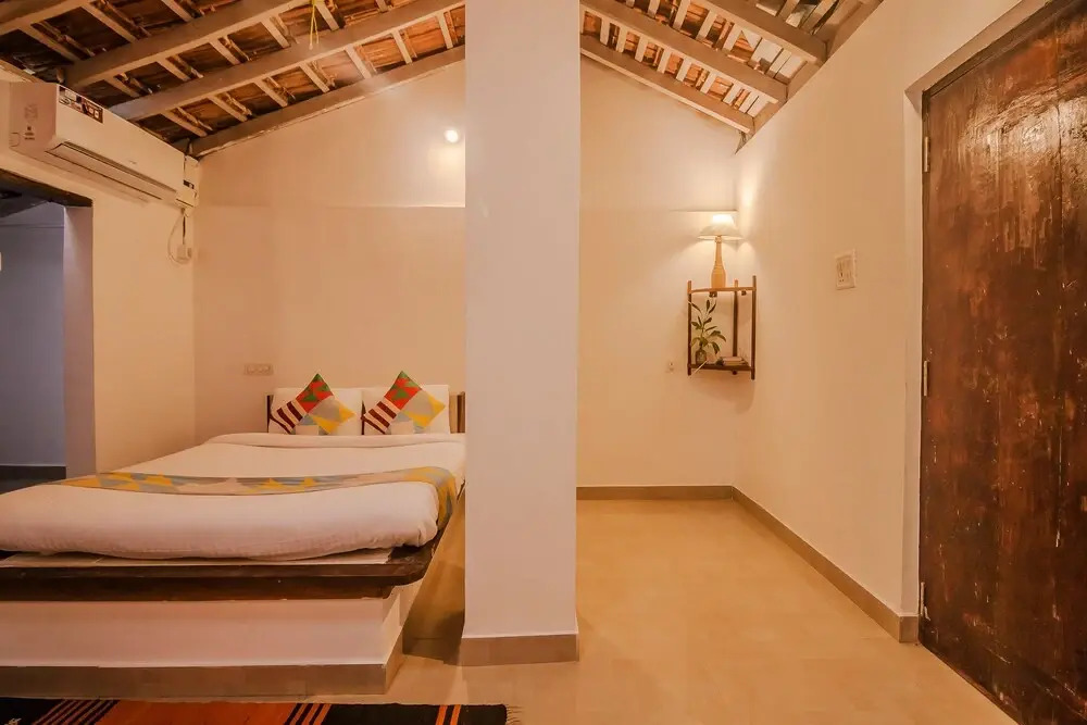 OYO Home 19189 Designer Studio
