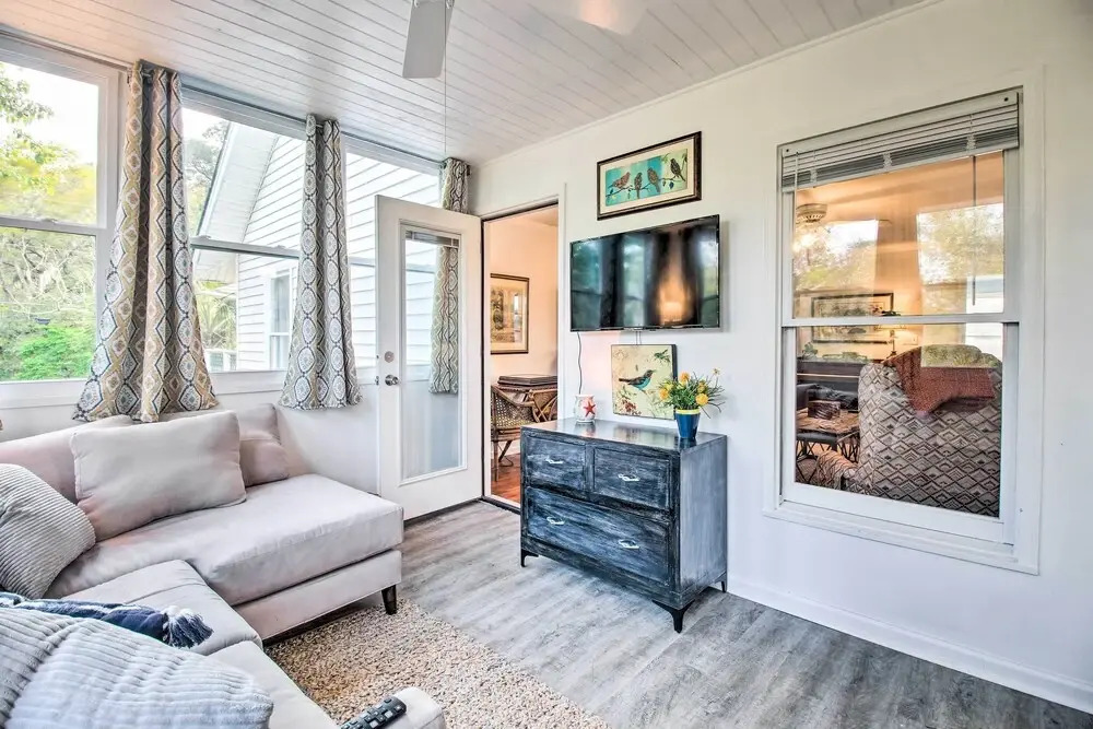 Family-Friendly Savannah Vacation Rental w/ Decks