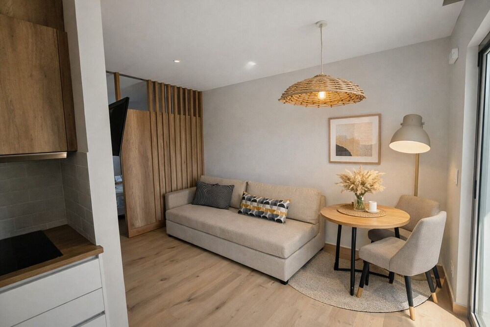 Oasis Luxury Suites