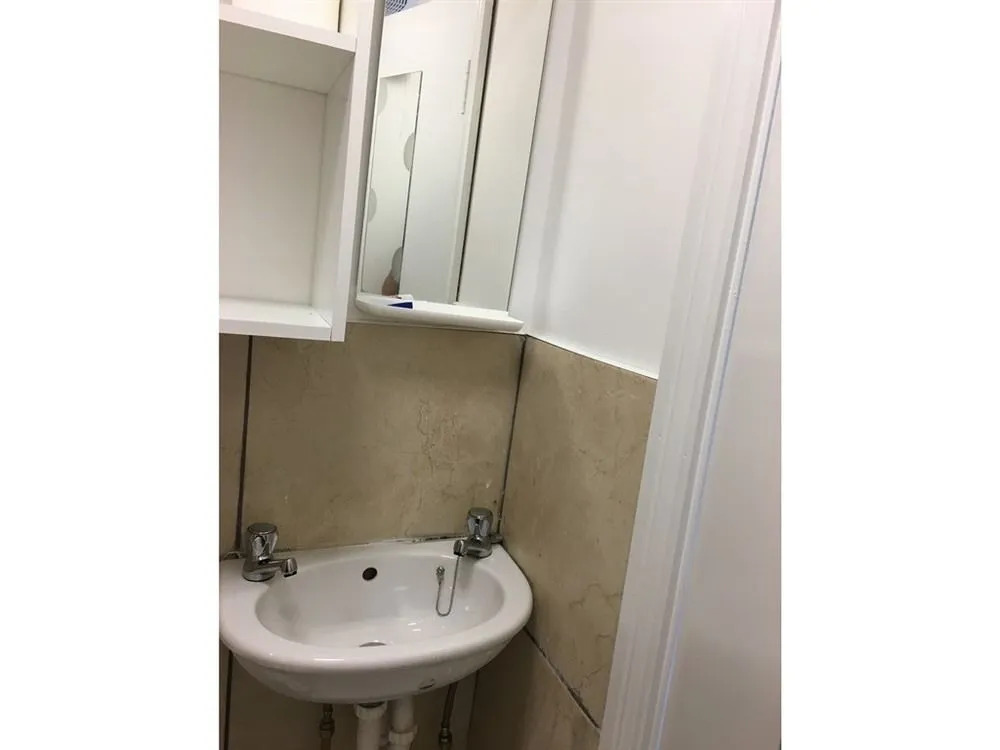 North Circular Serviced Accomodation