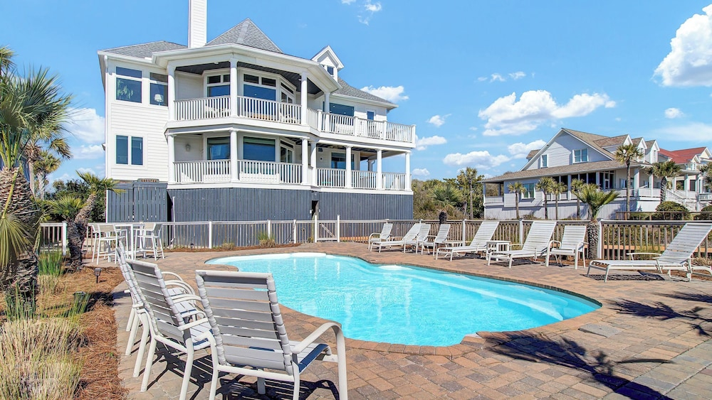 502 Ocean Blvd by Avantstay Beachfront w/ Pool & Ocean Views!
