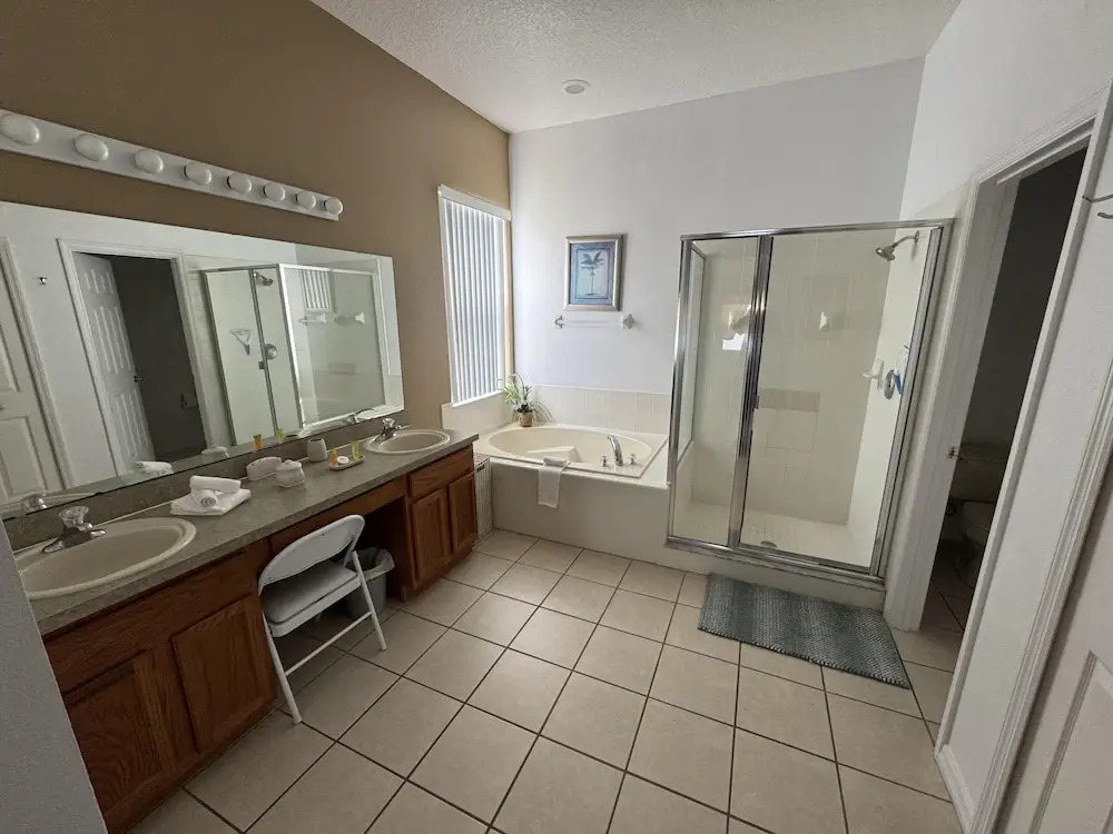 Luxury Vacation Home in Kissimmee, Perfect for Families and Golfers