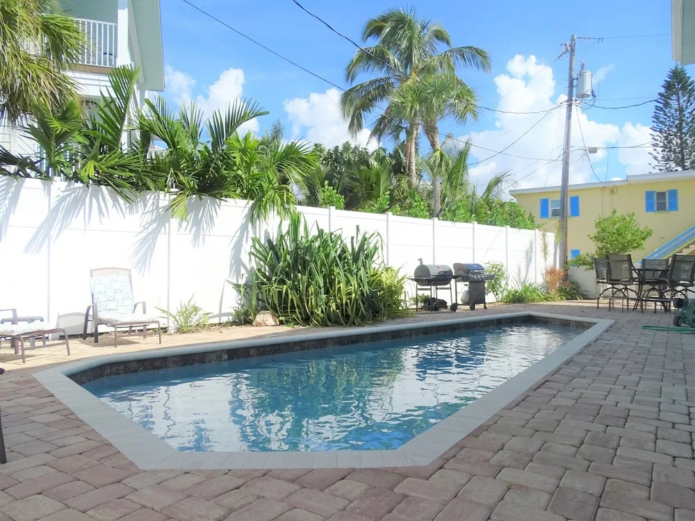 309/311 Canal Rd 4 Bedrooms 4 Bathrooms Condo