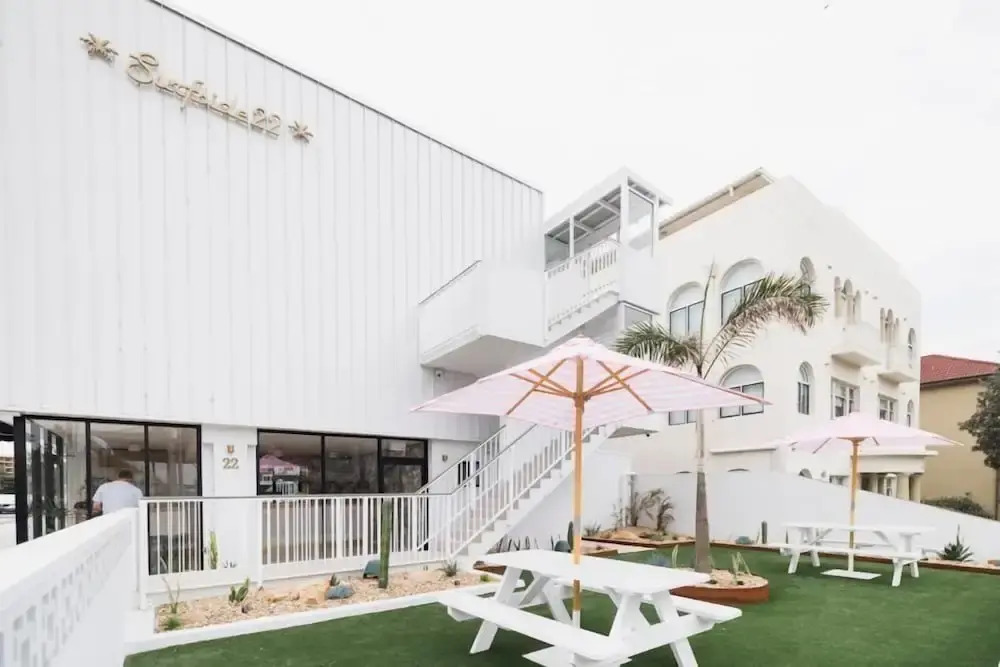 Surfside 22