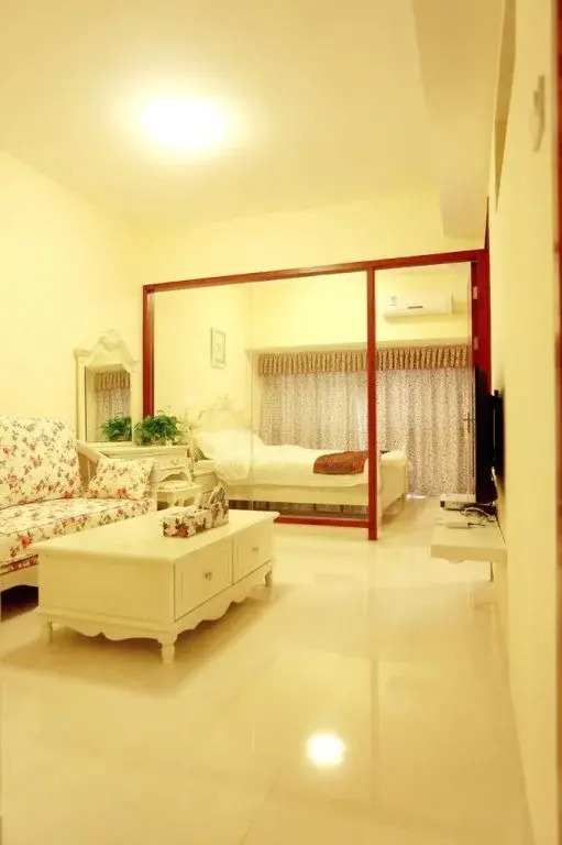 She He Apartment Nanshan Center Branch