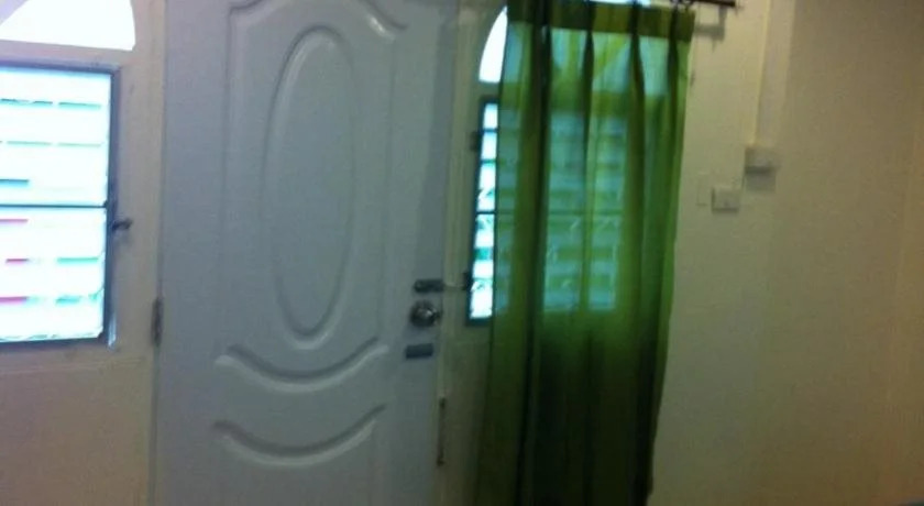 Miggy Guest House - Adults Only