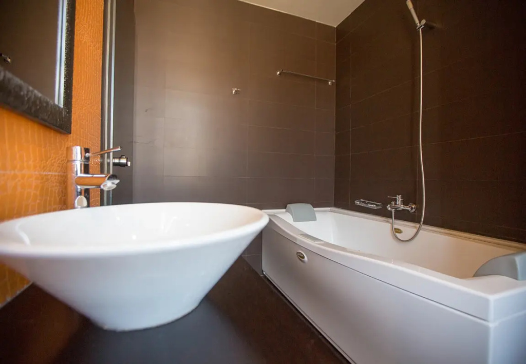 Aion Luxury Hotel