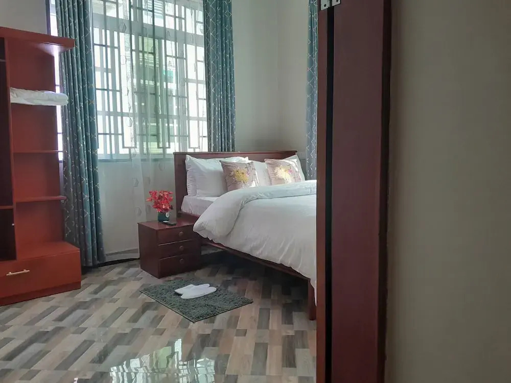 Villa Home Hotel & Apartment