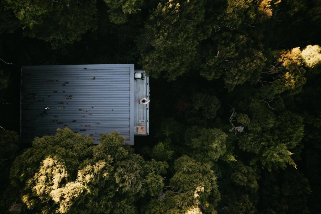 Treehouse Hideaway