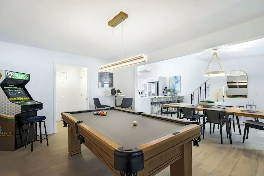 Newly Remodeled w/ Dock, Boat & PWC Slips, Pool Table & Golden Tee