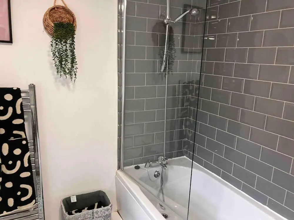 Inviting 2-bed House in Sunderland, Wifi, Parking