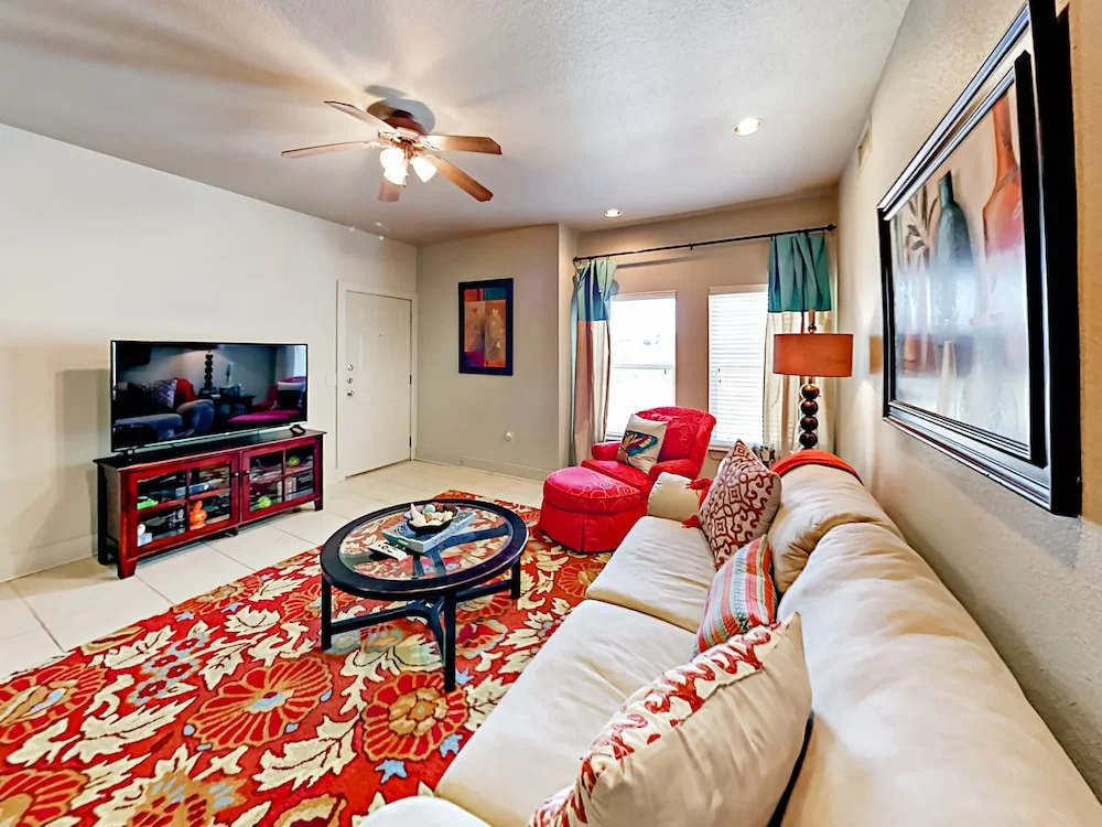 20050 Oak Road E Condo Unit 1003 3 Bedrooms 2 Bathrooms Condo