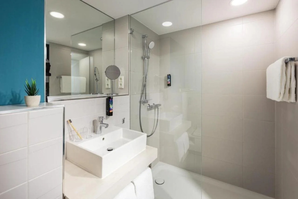 Holiday Inn - the niu, Seven Dusseldorf Ost by IHG