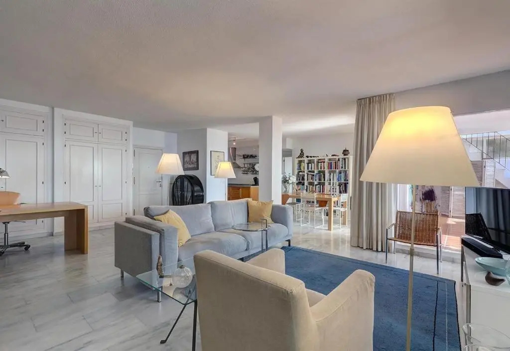 Apartment Boulevard 304