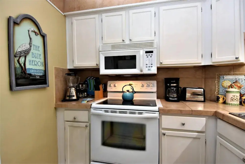 Sea Breeze 311 by Bender Vacation Rentals