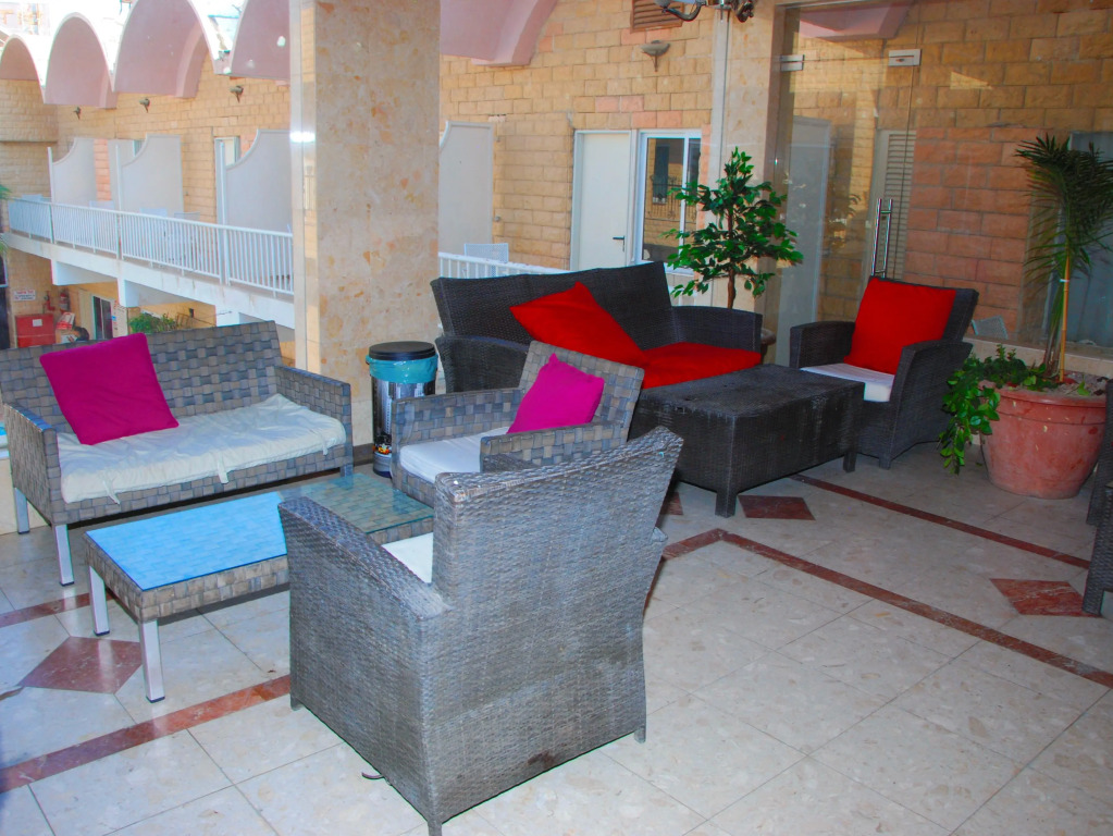Hotel Maman