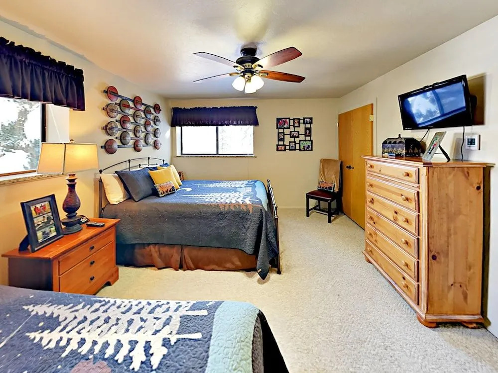 3754 Navajo Trail Townhouse Unit 80 - 4 Br townhouse by RedAwning