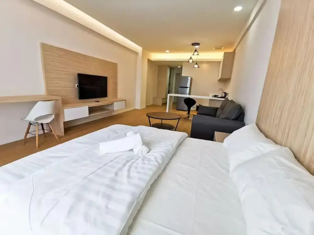 Aru Suites KK