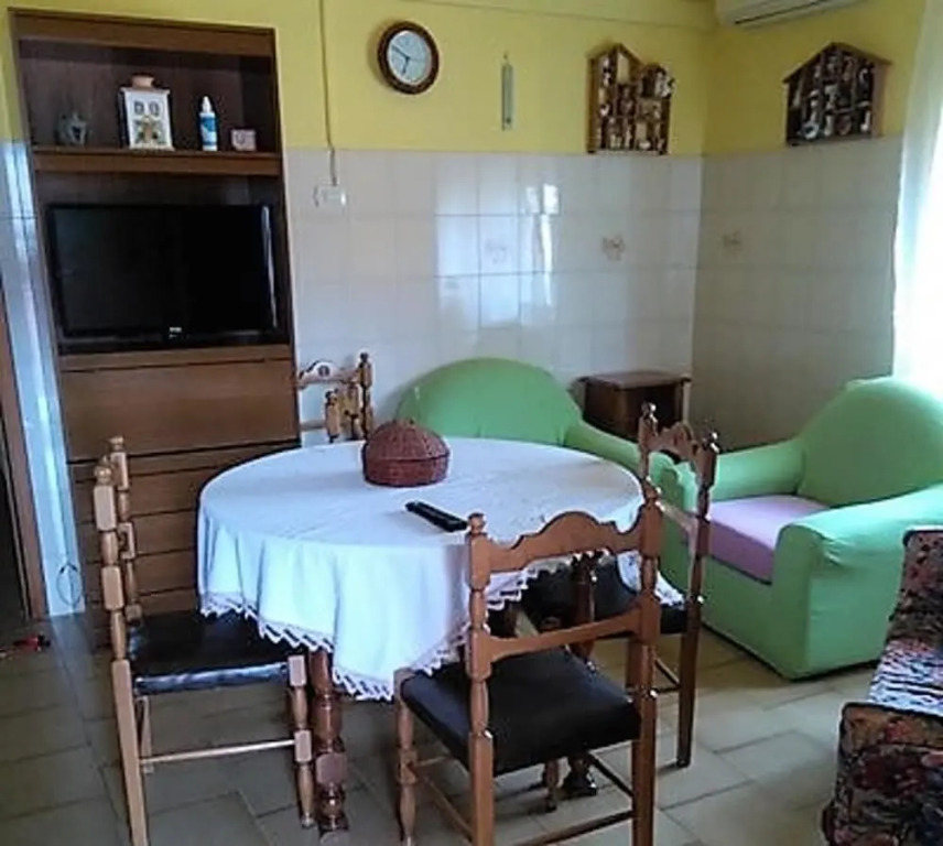 Apartment With 2 Bedrooms in Teulada, With Wifi - 2 km From the Beach