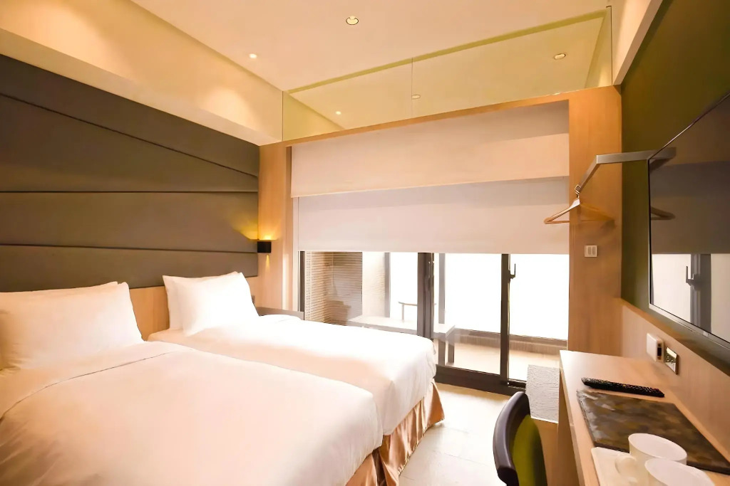 Kloud Hotel