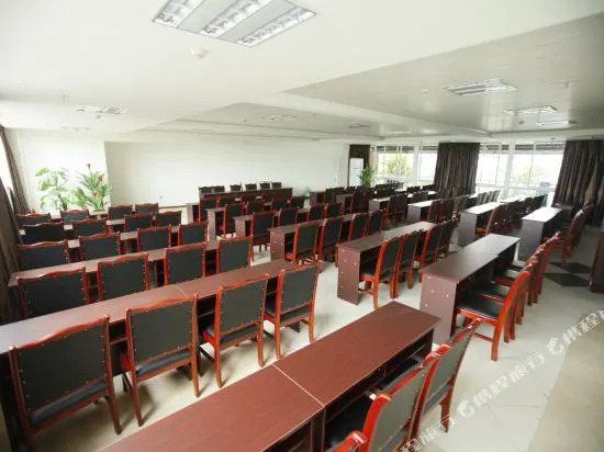 Meishan Mengjuge Hotel