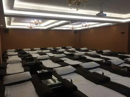 Himalayas Hotspring Hotel