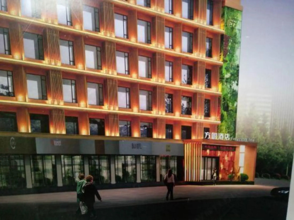 Square Circle Hotel（ ZhangHang Road store）