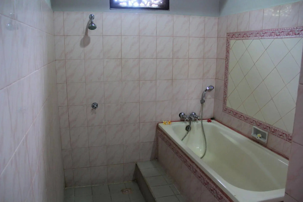 Stana Puri Gopa Hotel