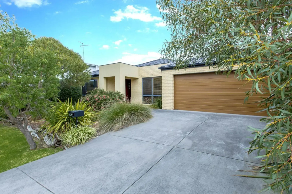 Surfside Getaway in Picturesque Inverloch
