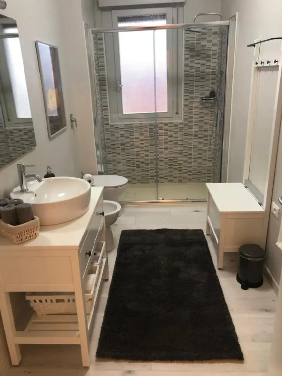 Al 40 B&B