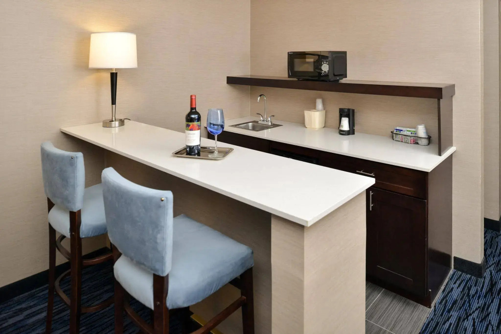 Holiday Inn Express & Suites Peekskill-Lower Hudson Valley by IHG