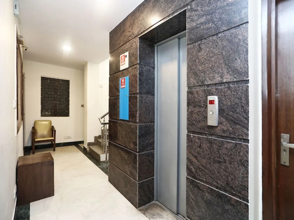 OYO 14687 Hotel Avtar
