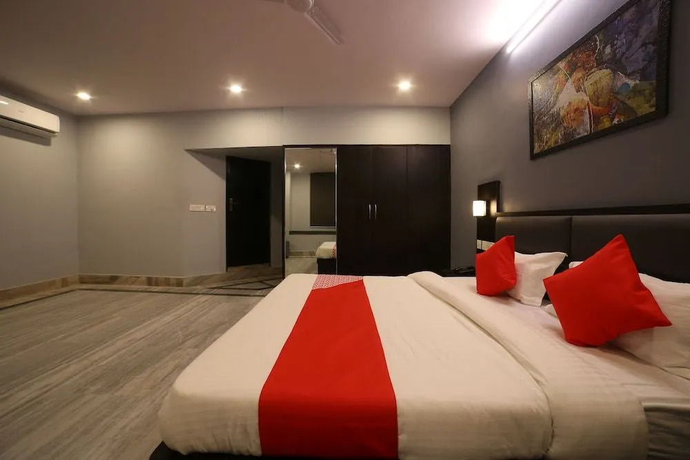 OYO 16536 Hotel Vasko