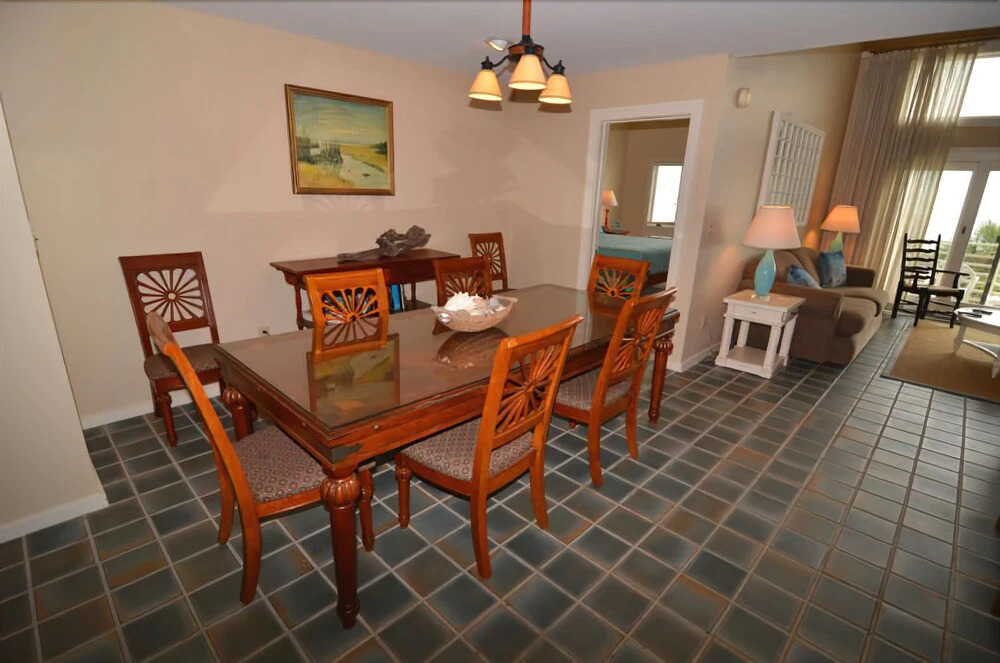 #406 Ocean Anchor - 4 Br villa by RedAwning