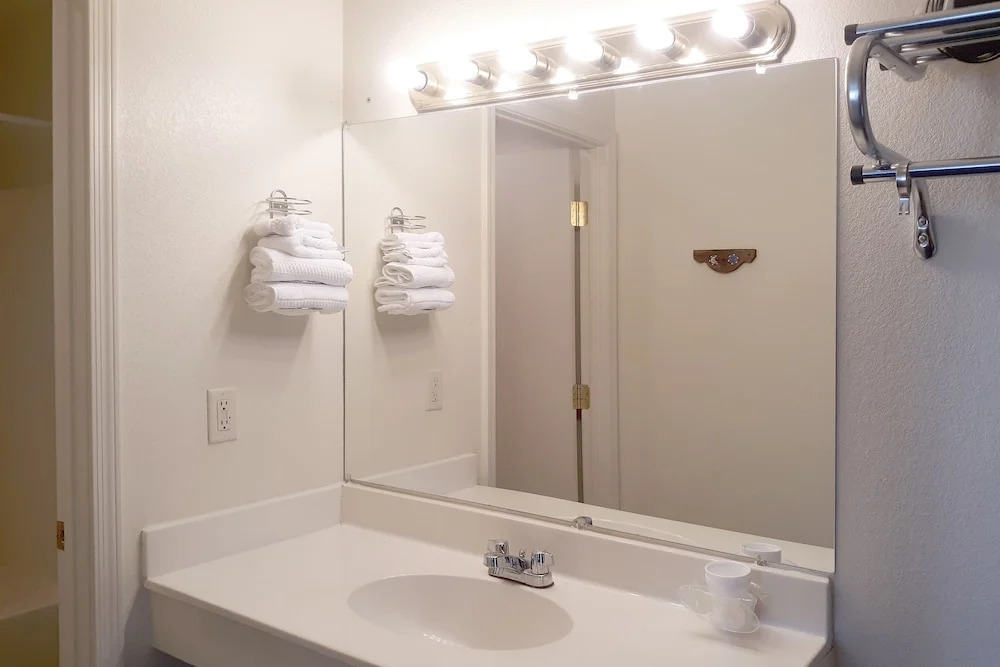Budget Host Inn Tombstone