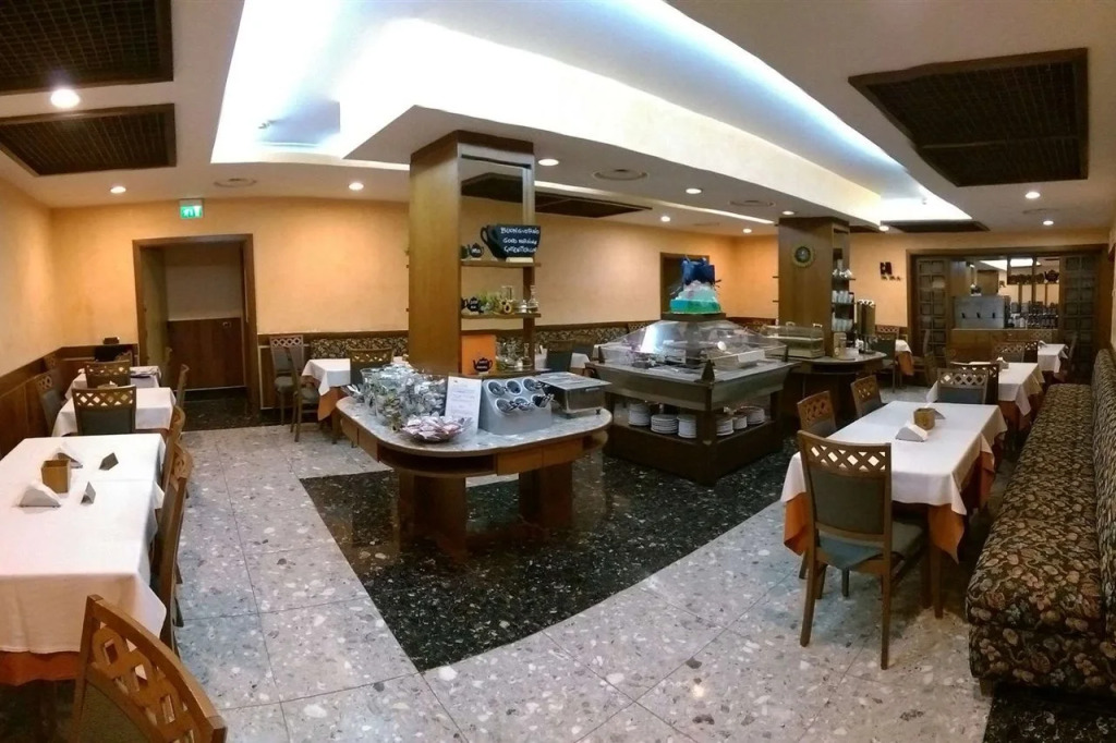 Hotel Meeting